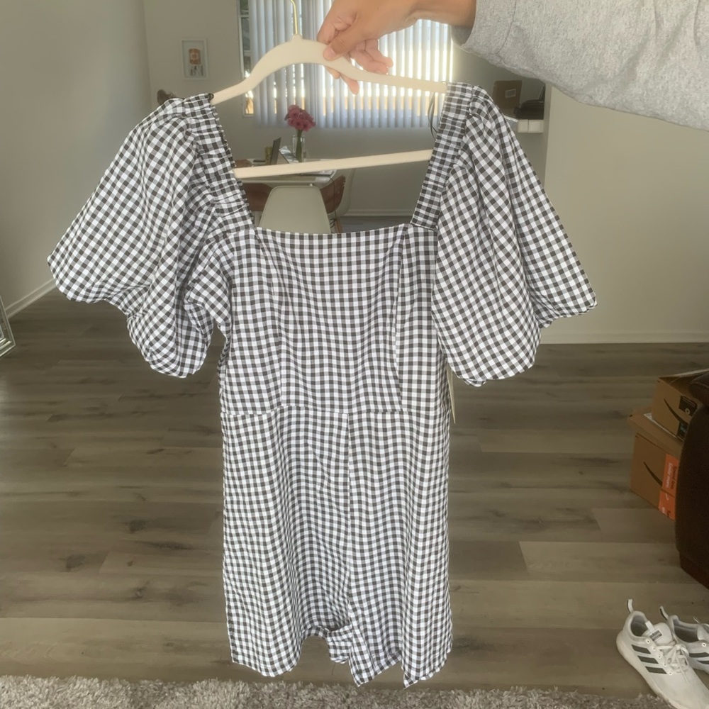 Checkered/gingham romper from Altard state!!